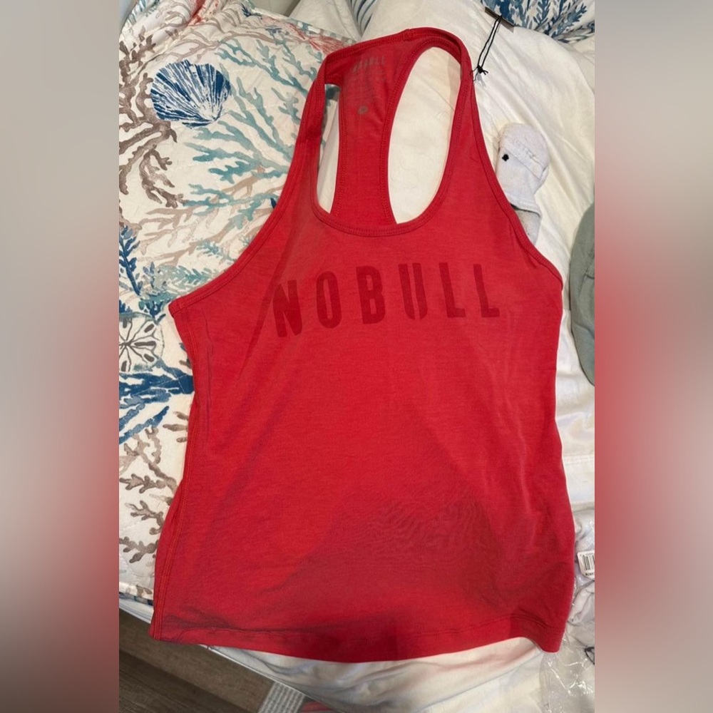 Red Nobull tank